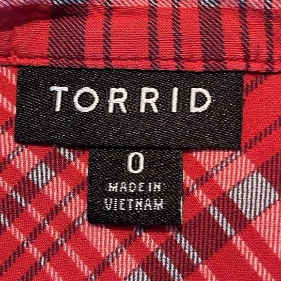 Torrid Red Plaid Challis Button Front Dolman Sleeve Top - Picture 6 of 7